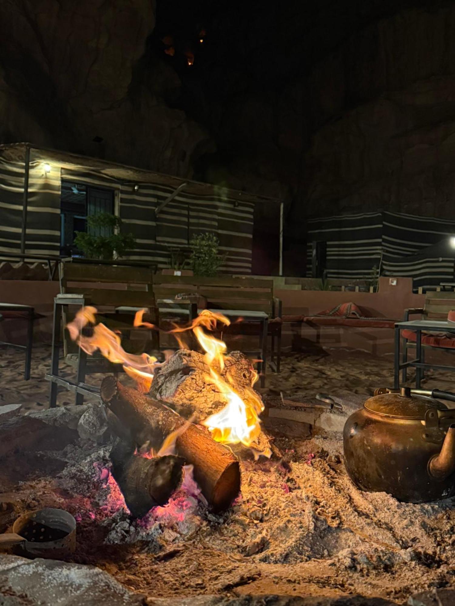Faisal Wadi Rum Camp Exterior foto